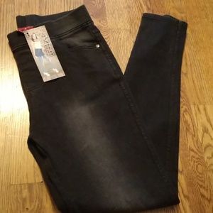 Black jeggings